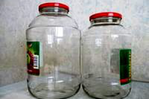 Всего две баночки