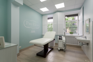 Фото реализованного проекта салона эпиляции, 70м2