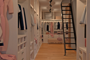 Гардеробная в частном жилом доме