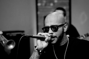 Видеоконтент медиаперсонам