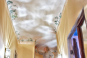 Роспись потолка акрилом