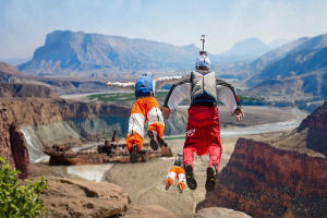 Захватывающий прыжок в мир яркой рекламы