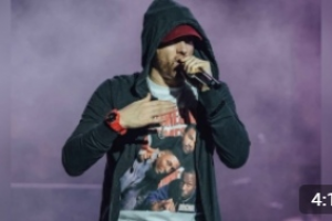 "Камиказе" Эминема