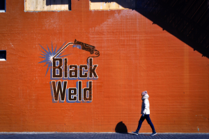 Разработка логотипа для магазина сварочных материалов