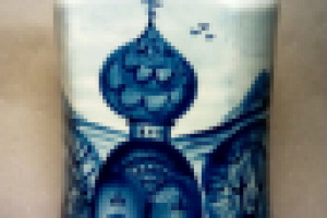 Графин с храмом.