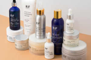 дизайн этикеток для серии косметических средств