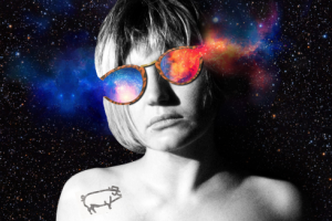 Девушка космос