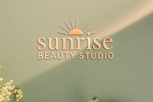 Логотип для студии красоты "Санрайз"