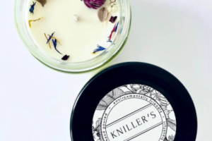 логотип для студии ароматических свечей