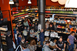 ТЦ«AVIA PARK» самый большой в Европе магазин спортивного питания