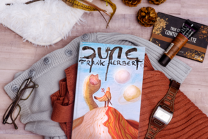 Иллюстрация и дизайн обложки книги Dune