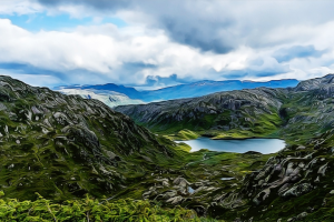 Горное озеро