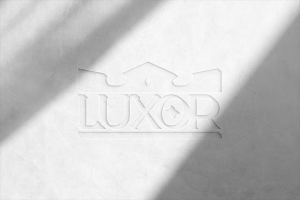 Логотип для интернет-магазина одежды «LUXOR»