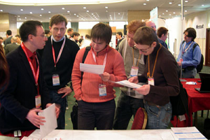 Объясняю коллегам на конференции по SEO