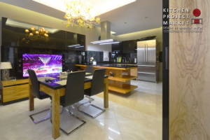 Комбинация шпона натуральной «Оливы» и «Черного» лака