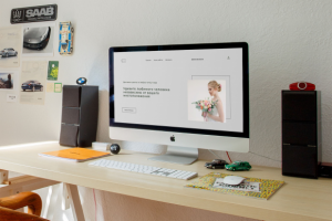 Служба доставки цветов "Flora"