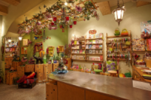 Интерьер магазина подарков