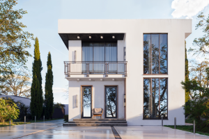 Экстерьер загородного коттеджа