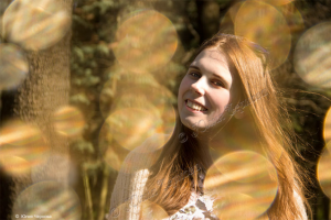 Модель на природе, портрет с боке