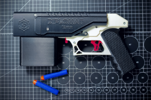 Игрушечный пистолет нёрф