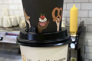 Дизайн кофейных стаканчиков take away.