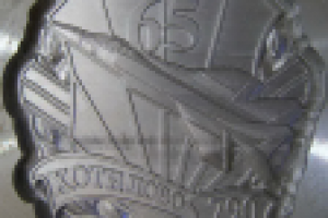 Штамп для значка