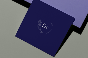 Логотип цветочного магазина