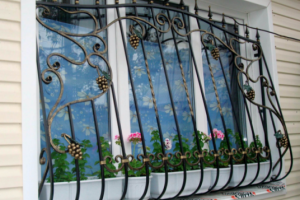 Крепление решеток