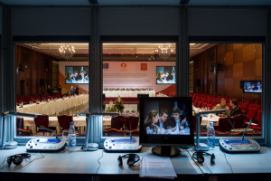 Синхронный перевод