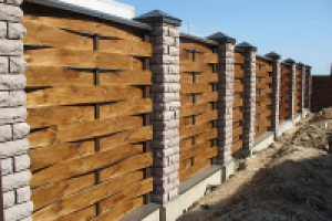 Строительство забора на даче «под ключ»