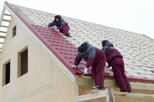 Монтаж металлочерепицы