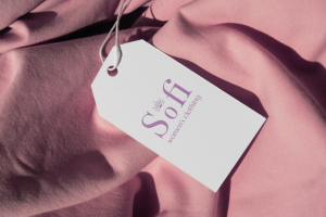 Логотип для магазина женской одежды