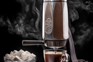 Старинная кофеварка