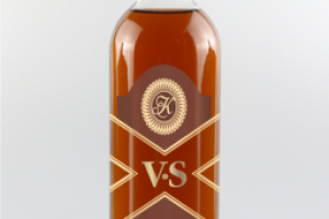 Коньяк VS