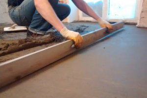 Полусухая стяжка пола в квартире