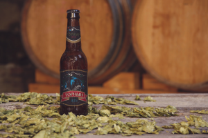 Этикетка и кольеретка Горный Эль