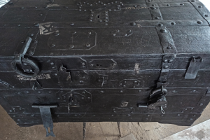 Сундук деревянный, интерьерный.