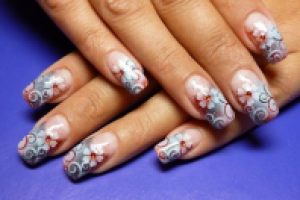 Аэрография на ногтях