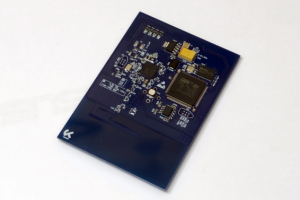 Считыватель-контроллер для офисной системы контроля доступа