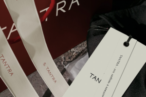 Фирменный стиль для бренда женской одежды