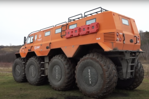 Космический вездеход 8x8 из России больше дома: Русак