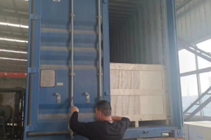 Погрузка контейнера.