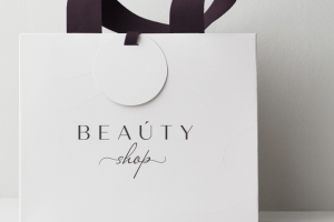 Логотип для магазина косметики "Beauty Shop"