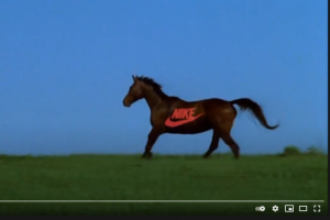 Бегущая лошадь