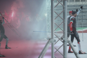 Лыжники. Перемещение из ночи в день.