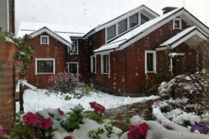 Служебный дом