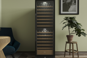 Встройка винного шкафа в интерьер