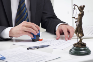 Ищите опытного юриста по недвижимости? Компания «Честное правосу