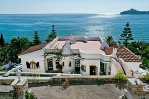 Собрались на отдых в Грецию? Арендуйте виллу через сервис Holida