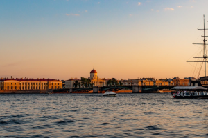 Панорамная фотосъемка Питера в белые ночи